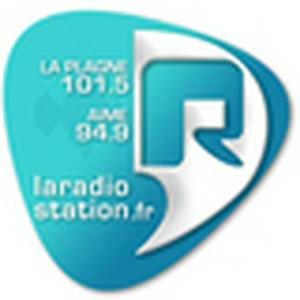 Listen to R'La Plagne 101.5 FM in the App